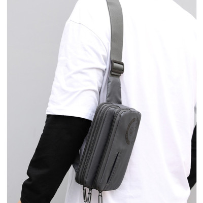 Túi đeo chéo nam phong cách mới  - BEE GEE DCN9359