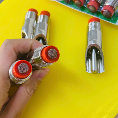 Vỉ 5c Vòi uống nước cho heo tiết kiệm nước bằng inox không gỉ phi 21, núm ngậm nước cho heo
