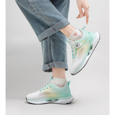 Giày thể thao nam đế êm nhẹ, thoáng khí đế cao su đúc, chống trơn trượt hạn chế mòn – BEE GEE - GNA2036