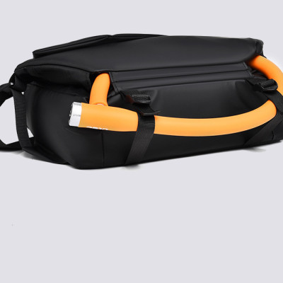 Túi đeo chéo nam cao cấp phong cách mới BEE GEE – DCN9326