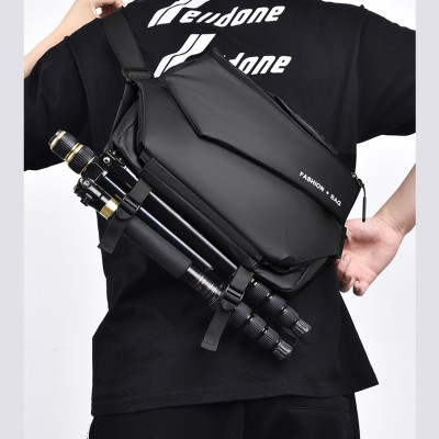 Túi đeo chéo nam cao cấp phong cách mới BEE GEE – DCN9326