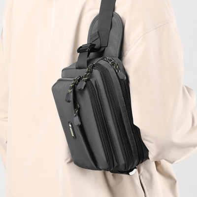 Túi đeo chéo nam phong cách mới  - BEE GEE DCN9257