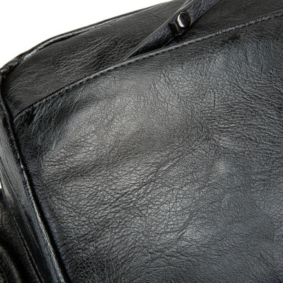 Túi đeo chéo nam phong cách mới – BEE GEE DCN9353