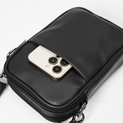 Túi đeo chéo nam phong cách mới – BEE GEE DCN9351