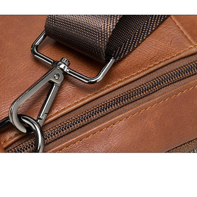 Túi đeo chéo nam DA BÒ THẬT – BEE GEE DCN9336A