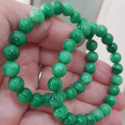 Vòng tay phong thủy Nữ đá cẩm thạch xanh tươi size hạt 8mm vòng màu xanh lá tươi đẹp nữ mệnh mộc hỏa thủy ạ
