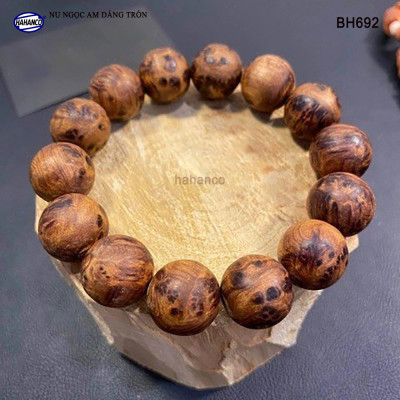 Vòng Gỗ Nu Ngọc Am Để Mộc Dáng Tròn Vân Vip Mùi Thơm Ngọt Ngào - BH692