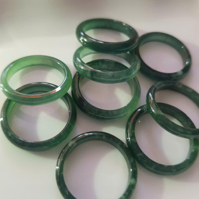 Chiếc Nhẫn nữ mới đá cẩm thạch xanh lam ngọc tự nhiên  Nhẫn bản nhỏ Ni 16mm x cao 3mm  x dầy 2mm màu xanh nhẹ nhàng đều xuất sắc đem lại may mắn tài lộc rẻ đẹp dành cho các Chị em nữ đeo tay ngón bất kỳ nhẫn 16mm ạ