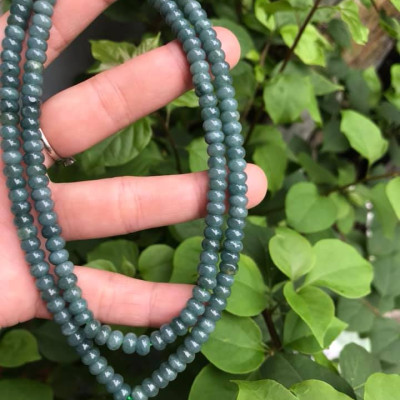 DÂY CHUYỀN DÀI ĐEO CỔ ĐÁ CẨM THẠCH BÁNH XE  MÀU XANH ĐẬM NHẸ TỰ NHIÊN TRỒNG CỔ  Dài 32cmx dầy 6mm dài mặt trước ngực rất đẹp