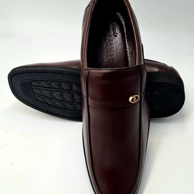  GIÀY TÂY NAM DA BÒ THẬT 100%  DONAVY MŨI VUÔNG ĐÍNH KHUY R CÁCH ĐIỆU THỜI TRANG DOGR