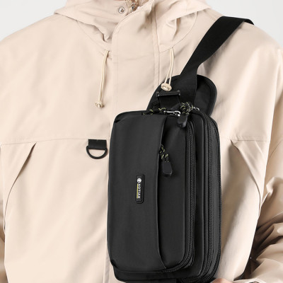 Túi đeo chéo nam phong cách mới  - BEE GEE DCN9255