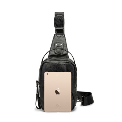 Túi đeo chéo nam phong cách mới – BEE GEE DCN9353