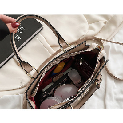 Túi xách nữ thời trang công sở cao cấp phong cách dễ thương – BEE GEE TN1100