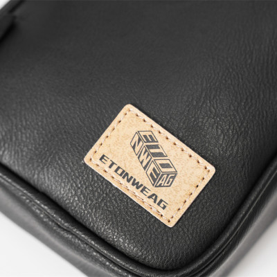 Túi đeo chéo nam phong cách mới – BEE GEE DCN9351