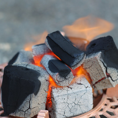 Than nướng không khói làm từ Gáo dừa chính hãng R2D hộp 2Kg an toàn cho người dùng