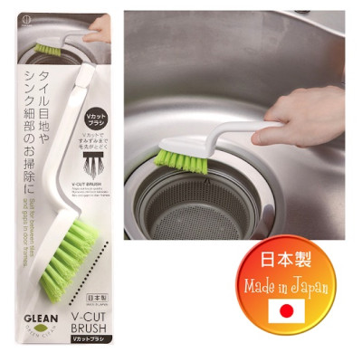 Bàn chải cọ rửa Kokubo, thiết kế đầu vát chữ V giúp lấy đi những cặn bẩn và mảng bám trên thành miệng ống cống chỉ cùng một lần cọ rửa - nội địa Nhật Bản 