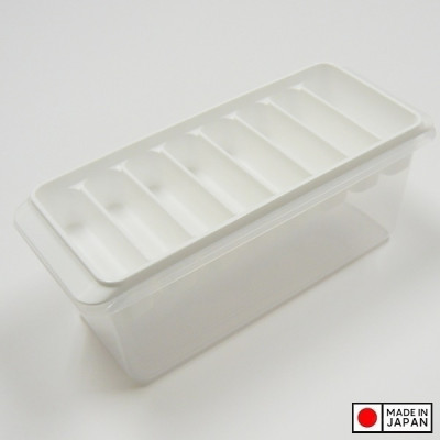 Khay đá Yukipon Cube 12 viên kèm khay trữ đá - Hàng Nội Địa Nhật Bản