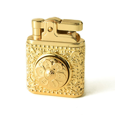 Vỏ Hột Quẹt Bật Lửa Zorro Z582-201 Thiết Kế Độc Lạ Với Hoa Văn Cổ Nổi Phía Trước Nhiều Màu - Dùng Xăng Đá Cao Cấp