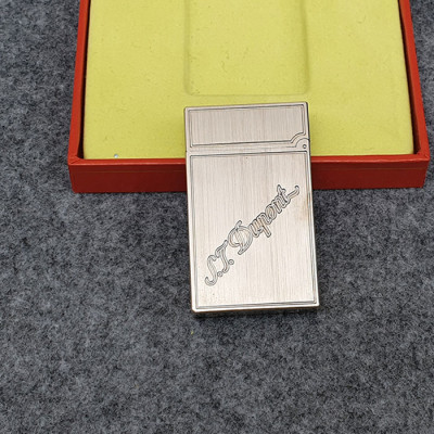 Vỏ Hộp Quẹt Bật Lửa D upon Gas Đá D34B Họa Tiết Cánh Hoa Tam Giác Đẹp, Độc Lạ In Logo - Dùng Gas Đá Cao Cấp