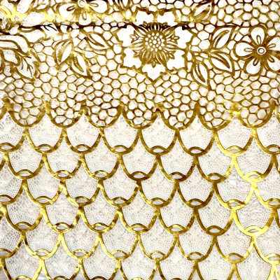 Khăn Trải Bàn WLG.751 (137x180 cm),  hoa văn phủ nhũ vàng, nhựa PVC dẻo, không thấm nước, dễ vệ sinh