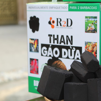 Than nướng không khói làm từ Gáo dừa chính hãng R2D hộp 2Kg an toàn cho người dùng