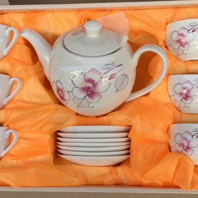 Bộ ấm chén pha trà  sứ hoa hồng ( Giao ngẫu nhiên )  ANTH670