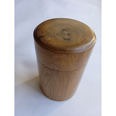 Lọ tăm NH HOME hình trụ gỗ bách xanh.