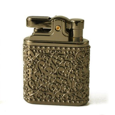 Vỏ Hột Quẹt Bật Lửa Zorro Z582-201 Thiết Kế Độc Lạ Với Hoa Văn Cổ Nổi Phía Trước Nhiều Màu - Dùng Xăng Đá Cao Cấp