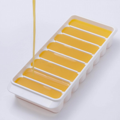 Khay đá nhựa Kokubo loại 8 viên có nắp đậy, có thể dùng trữ đồ ăn dặm cho bé - made in Japan