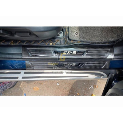COMBO Nẹp bước chân và ốp chống trầy cốp Mazda CX5, CX-5 2018-2020 vân Carbon