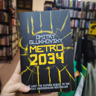 Sách - Metro 2034: Volume 2: The novels that inspired the bestselling games by Dmitry Glukhovsky - Science Fiction /Fiction in English