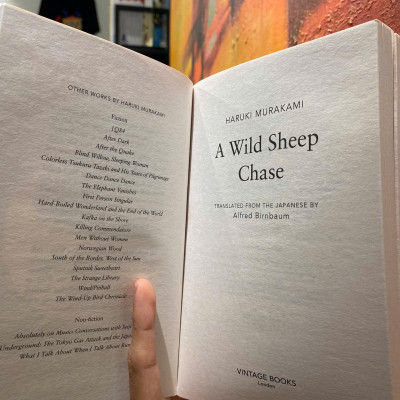 Sách - A Wild Sheep Chase by MURAKAMI Haruki - International Best Seller/Science Fiction & Fantasy