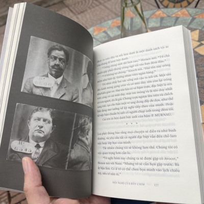HỘI NGHỊ CỦA BẦY CHIM – Tập V của Trại trẻ đặc biệt của cô Peregrine – Ransom Riggs – Ly Ca dịch – Nhã Nam – NXB Hội nhà văn (Bìa mềm)