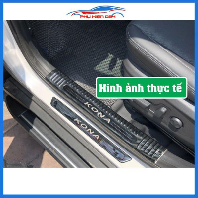 Bộ nẹp bước chân trong ngoài vân Cacbon xe Kona 2018-2019-2020 chống trầy làm đẹp ô tô