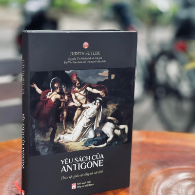 Yêu Sách Của Antigone: Thân Tộc Giữa Sự Sống Và Cái Chết