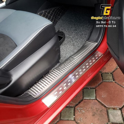 Bộ Ốp bậc cửa, Nẹp bước chân Mazda 2 2015-2021 – Mẫu INOX