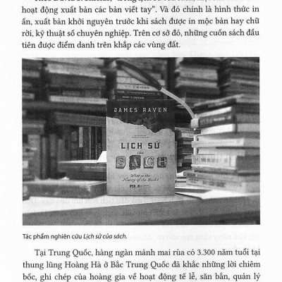 Những Con Chữ Ngoài Trang Sách