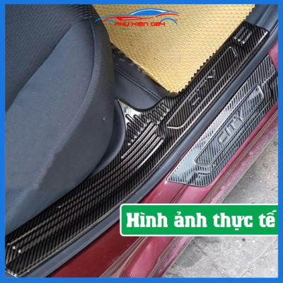 Bộ nẹp bước chân trong ngoài vân Cacbon xe City 2021 chống trầy làm đẹp ô tô