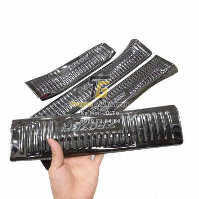 Bộ Ốp bậc cửa, Nẹp bước chân Mazda 2 2021 - Mẫu Titan