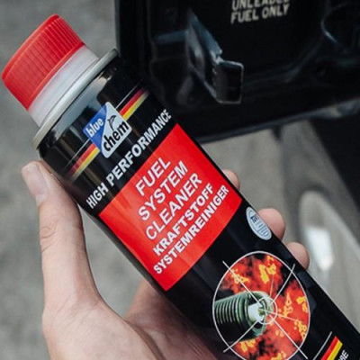 Phụ gia Vệ sinh kim phun, buồng đốt, hệ thống nhiên liệu Xăng (bluechem Fuel System Cleaner) 250ml