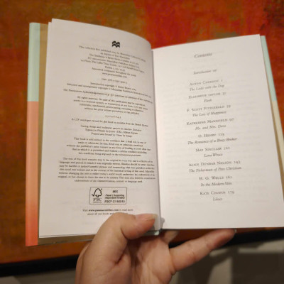 Sách - Classic Love Stories by Becky Brown from Macmillan Collector