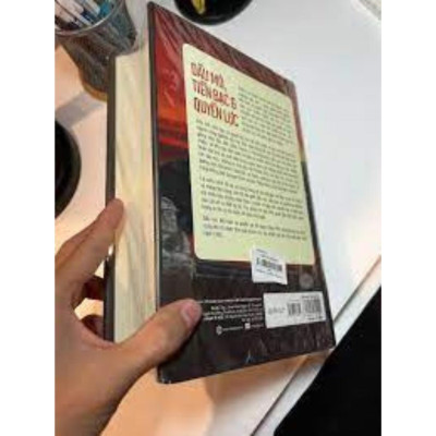 Dầu Mỏ, Tiền Bạc Và Quyền Lực (Bìa Cứng, Tái Bản Mới Nhất)