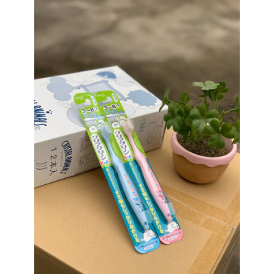 Bàn chải đánh răng KAO trẻ em màu hồng (Từ 3 - 8 tuổi)