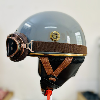 Mũ bảo hiểm xe máy 1/2 Royal M379 kèm kính phi công đồng cao cấp, mũ có ốp tai da tháo rời dễ dàng