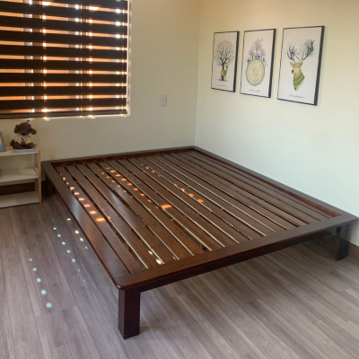 Giường ngủ gỗ CT13 Tundo màu vàng nâu 