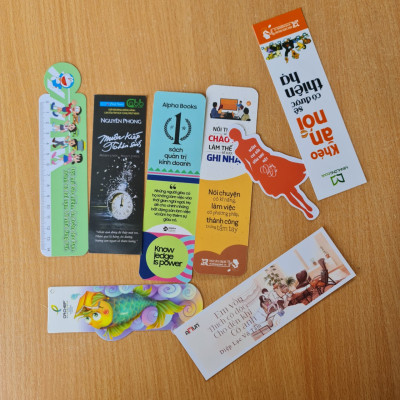 Tứ Trụ Chu Dịch Dự Đoán Học (Bìa Cứng) / Sách Kiến Thức Tổng Hợp Tặng Kèm Bookmark Happy Life