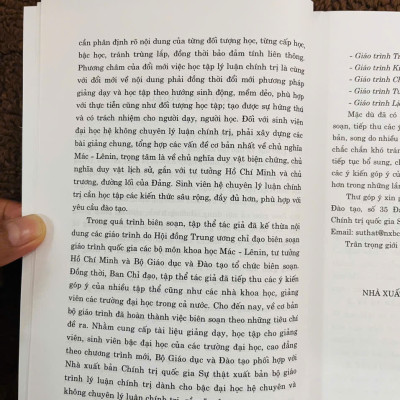 Giáo Trình Triết Học Mác - Lênin (Dành Cho Bậc Đại Học Hệ Không Chuyên Lý Luận Chính Trị)- Bản mới 2024