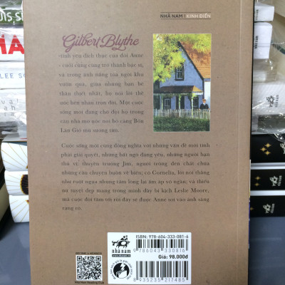 ANNE TÓC ĐỎ VÀ NGÔI NHÀ MƠ ƯỚC