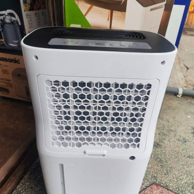 Máy hút ẩm Homebase dung tích 20L cho phòng từ 30-60m2 - Hàng chính hãng