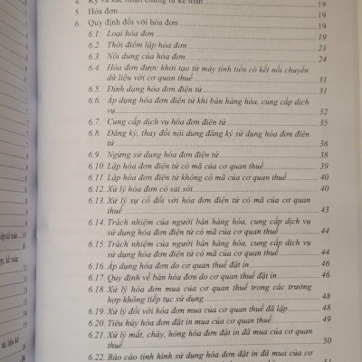 Sách Chỉ Dẫn Áp Dụng Luật Kế Toán sửa đổi, bổ sung 2024 - Và Những Quy Định Mới Trong Công Tác Quản Lý Thuế Áp Dụng Trong Các Loại Hình Doanh Nghiệp (V2558T)